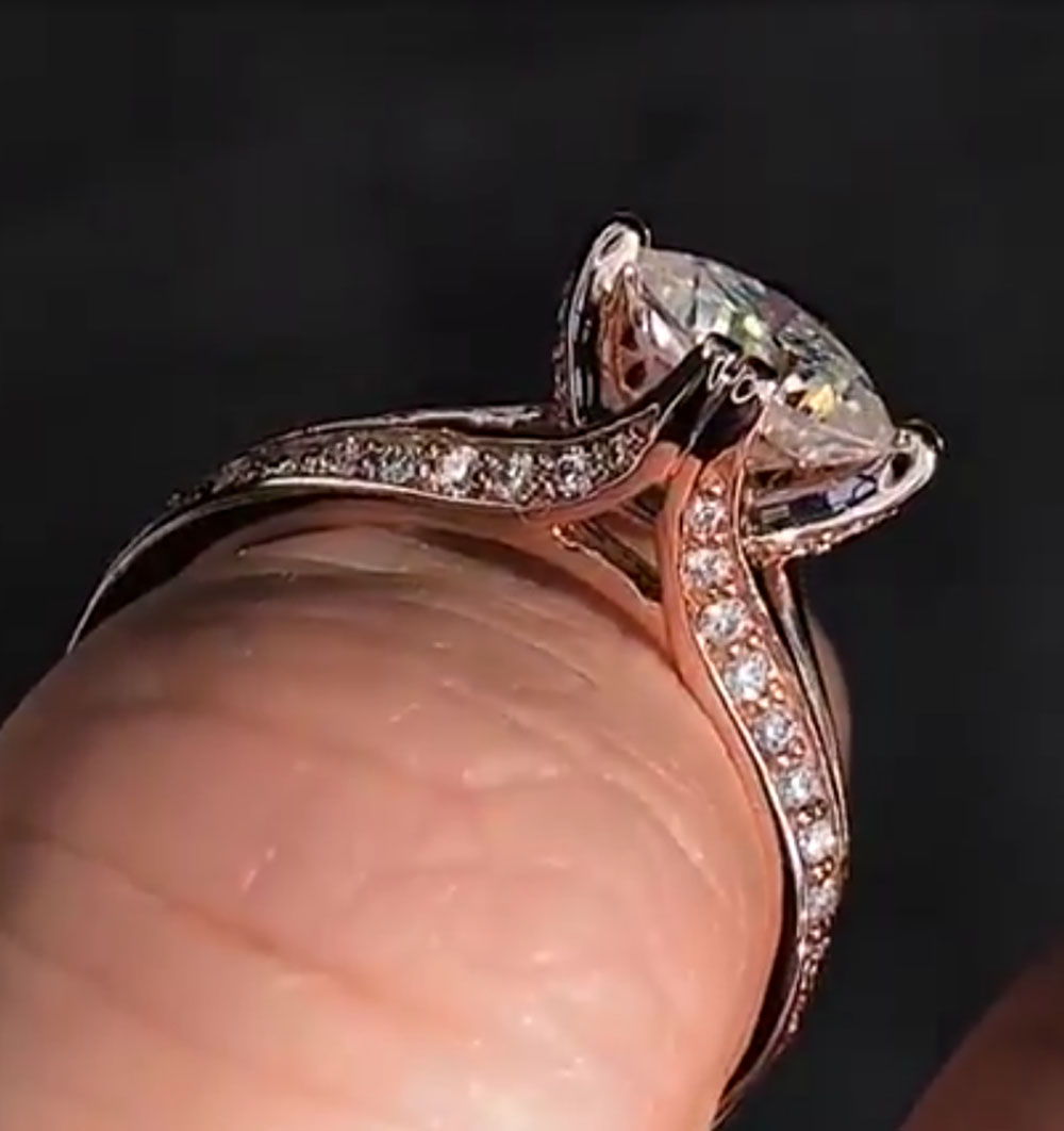 Custom Solid 10K Rose Gold Wom - Moissanite Engagement Ring 1 Carat recension och pris