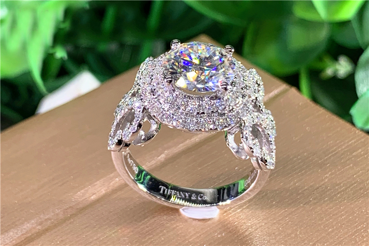 Custom Solid 18K Au750 White G - Moissanite Engagement Ring 1 Carat recension och pris