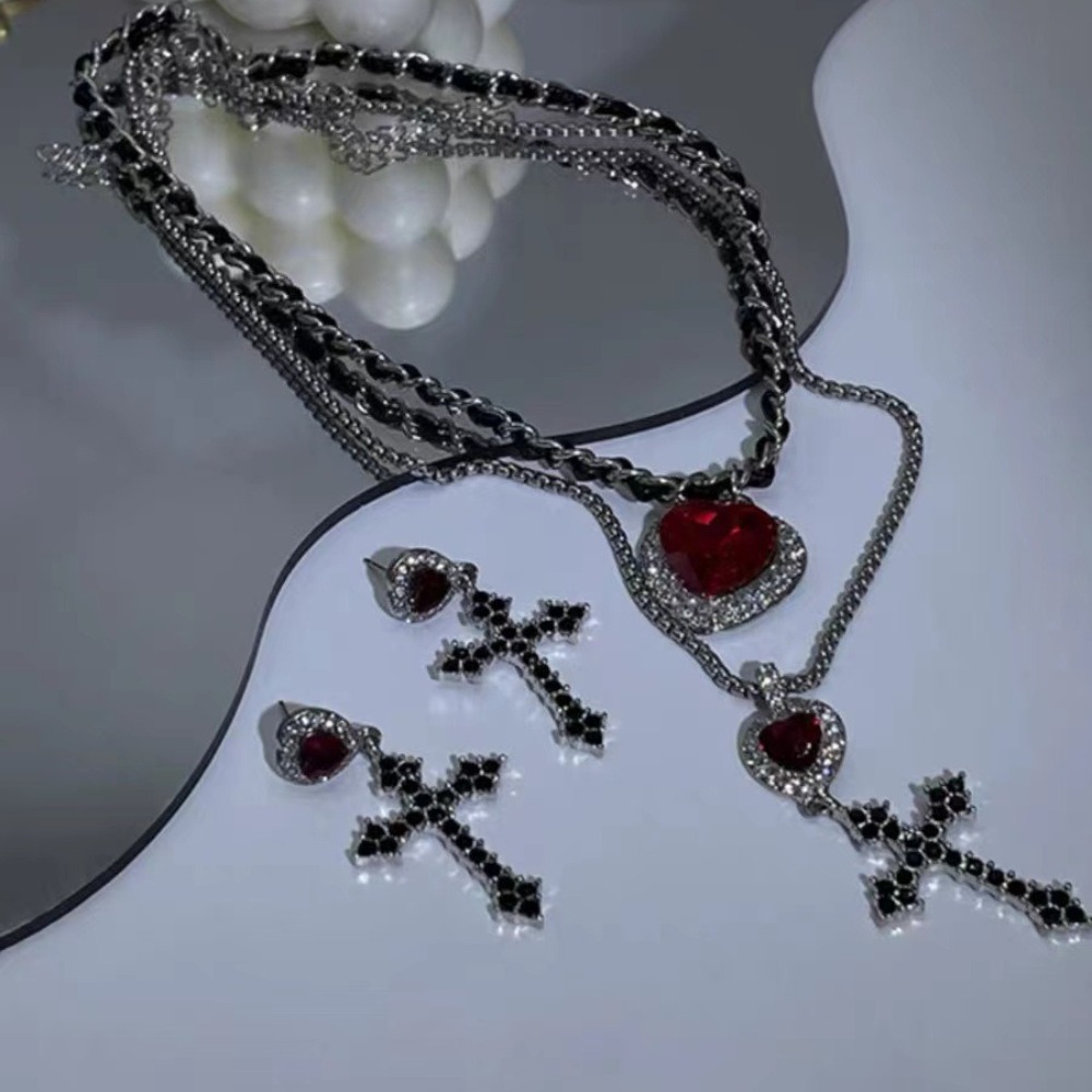 Punk Grunge Red Heart Crystal  - Layered Pendant Necklace Aesthetic recension och pris