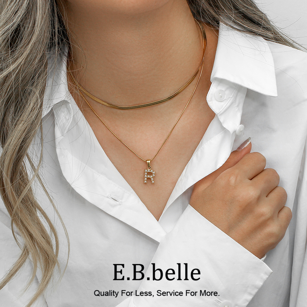 E.B.belle Stainless Steel 18K  - Initial Letter Necklace 18K Gold recension och pris